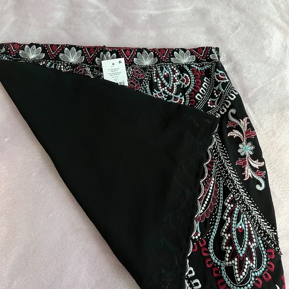 Mini Skirt - Picture 5 of 5